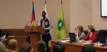 Белеет парус одинокий…