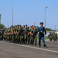 200 курсантов военного института из числа студентов КубГАУ дали присягу. Мероприятие проходило в нескольких В.Ч., дислоцирующихся на территории Краснодарского края. Предварительно они прошли серьезную подготовку на военных сборах.