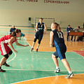 Дома и стены помогают